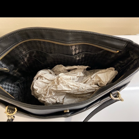 Karl Lagerfeld Handbag - Picture 5 of 5